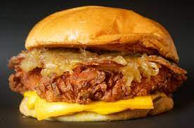 HAMBURGESA DE POLLO CRISPY