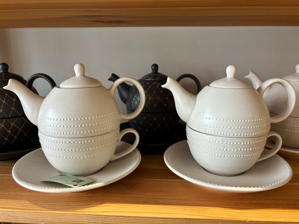 TETERA PEQUEÑA COMPLETA (TAZA MAS PLATO)